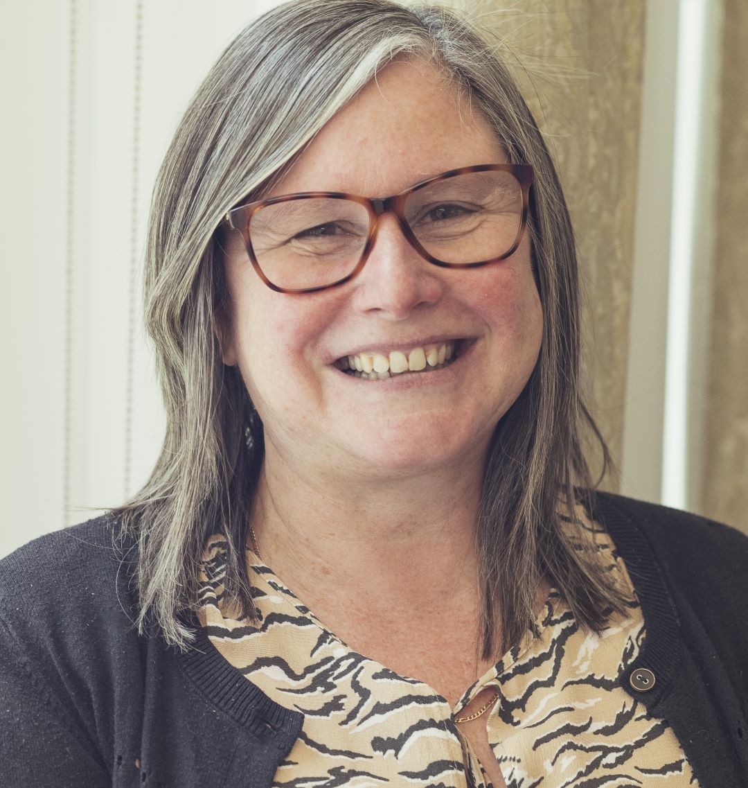 Avatar image for Julie Dugmore