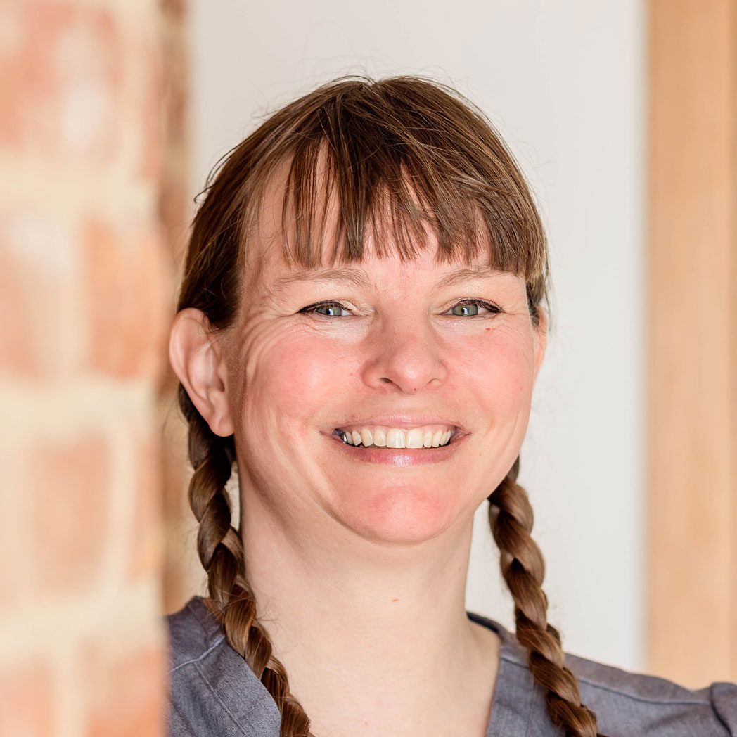 Img of Dr Camilla Edwards